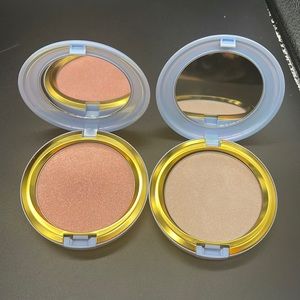 Mac x Cinderella iridescent and beauty powder